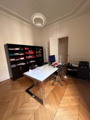 Bureau 2- photo 2.jpg